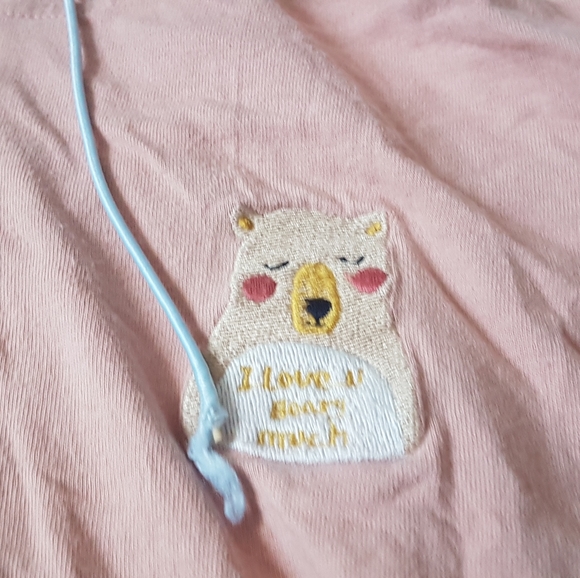 Kids cute bear hoodied top + free item - Picture 3 of 4